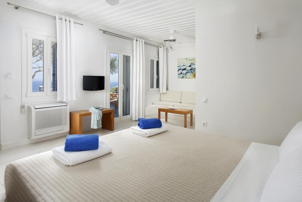 Selana Suites Chrisopigi  Exterior photo